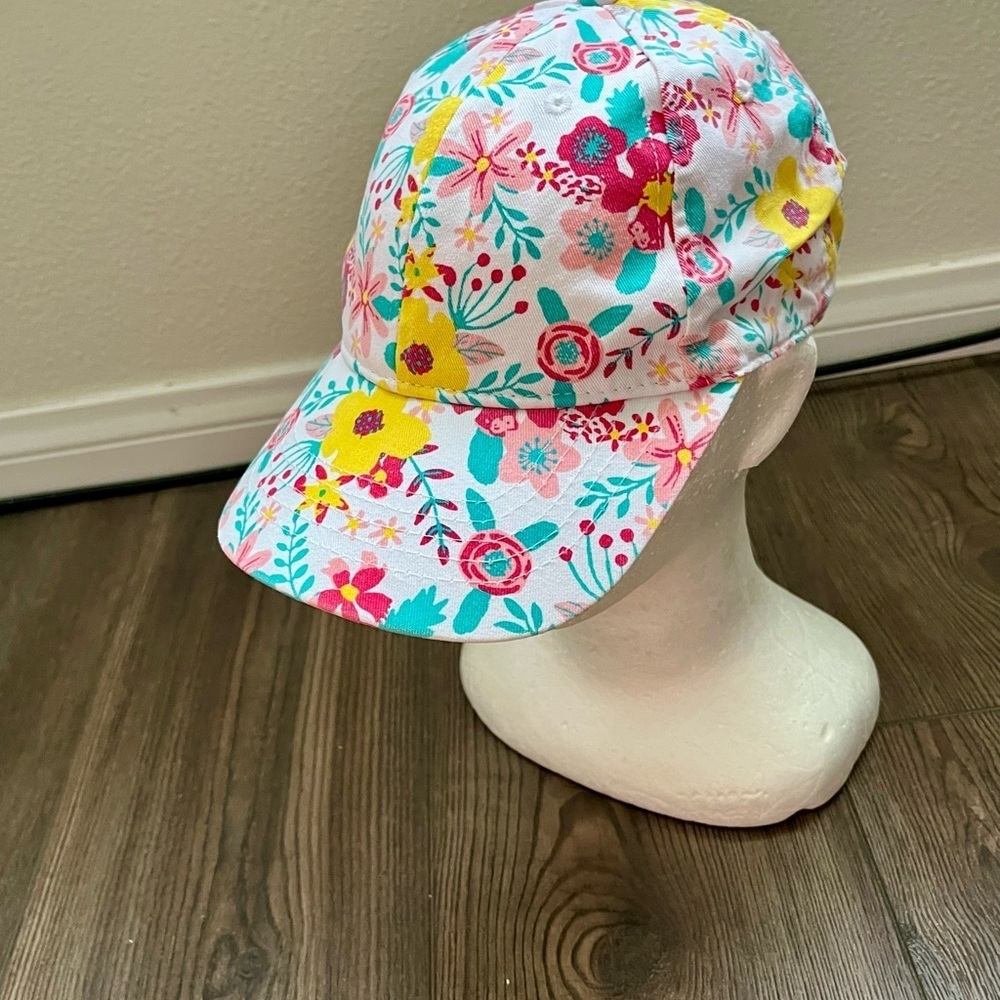Floral Patterned Cap - Picture 6 of 8